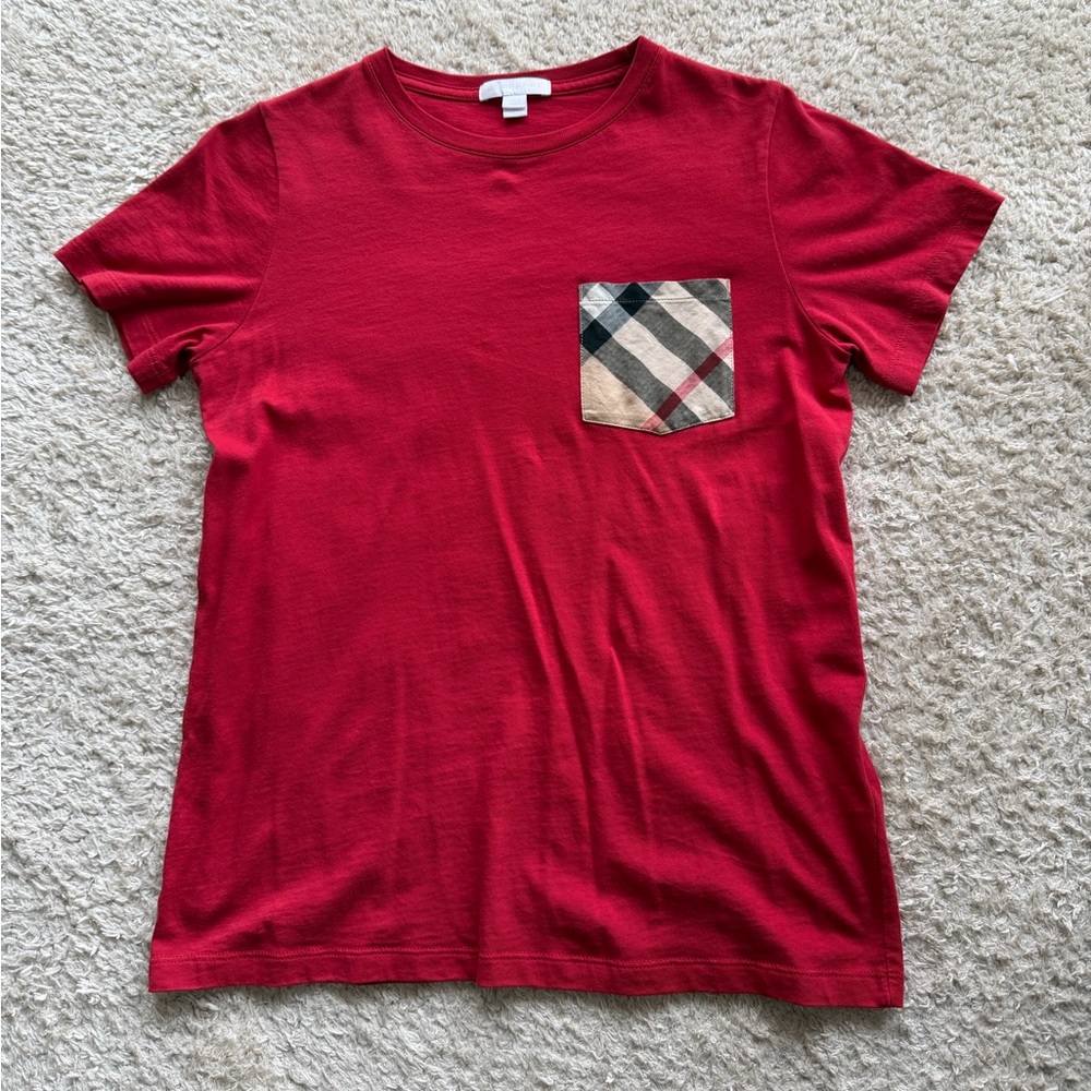 Burberry Tshirt with signature plaid pocket.